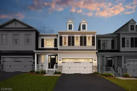 14 Hillandale Dr #602, Far Hills, NJ 07931