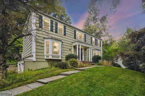 31 Ellsworth Ave, Morristown, NJ 07960