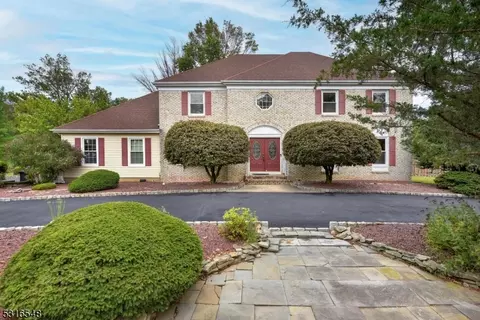 20 Kilmer Dr, Hillsborough, NJ 08844