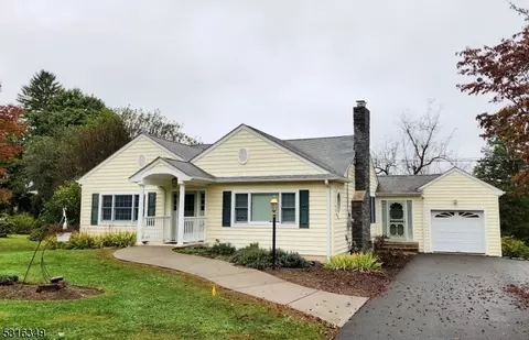 4 Linda Ln, Newton, NJ 07860