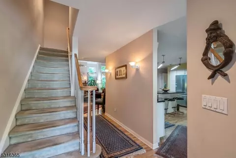 157 Worcester Dr, Wayne, NJ 07470 photo 5