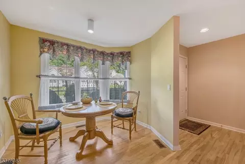 157 Worcester Dr, Wayne, NJ 07470 photo 6