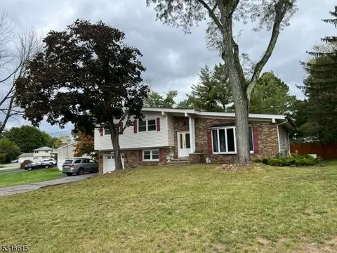 11 Harmer Ter, Wayne, NJ 07470