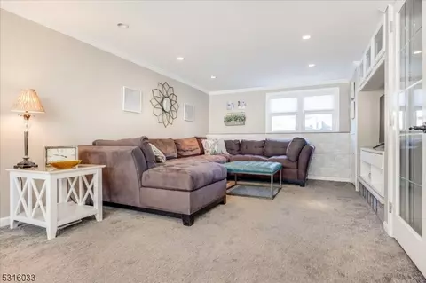 34 Allen Dr, Wayne, NJ 07470 photo 27
