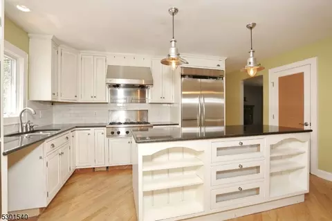 1535 Alps Rd, Wayne, NJ 07470 photo 11