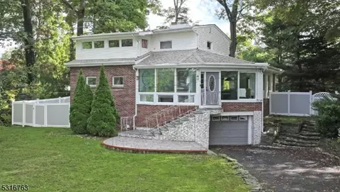14 Bearfort Ter, Ringwood, NJ 07456