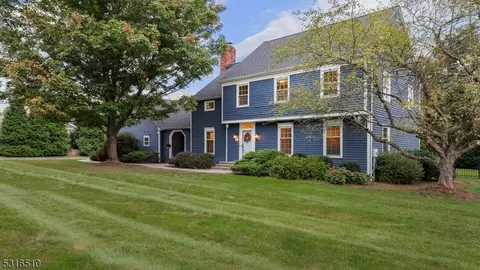 55 Washington Ave, Bernards Twp, NJ 07920