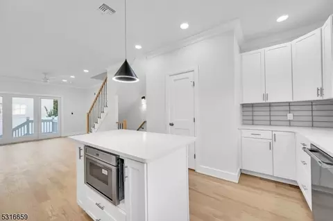 84 Spring St #A, Millburn, NJ 07041 photo 11