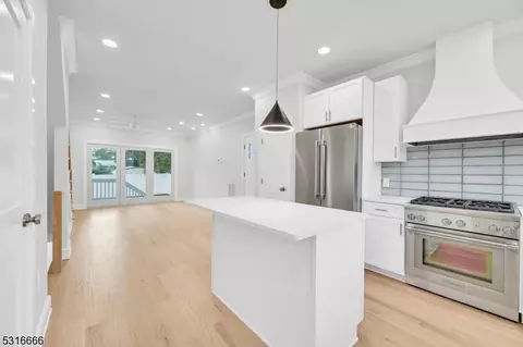 84 Spring St #B, Millburn, NJ 07041 photo 12