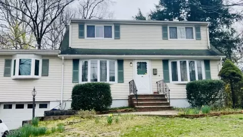 137 Riverview Ter, Riverdale, NJ 07457