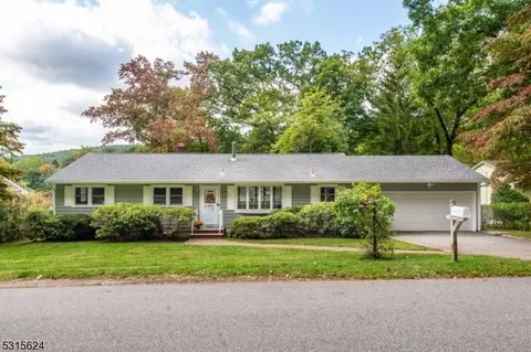 131 High Crest Dr, West Milford, NJ 07480