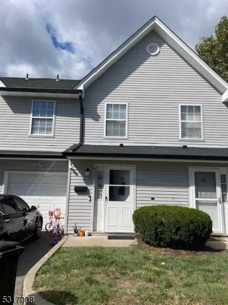 4 Star Lake Rd #D, Bloomingdale, NJ 07403