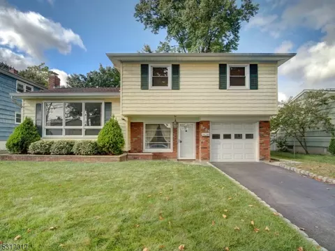 1024 Frank St, Roselle, NJ 07203