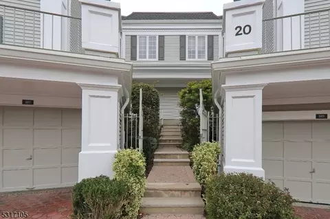 105 Terrace Dr, Chatham Twp, NJ 07928