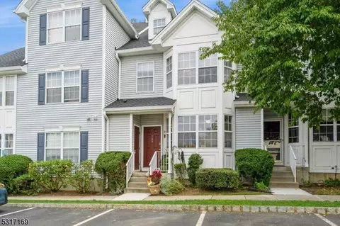 709 Blossom Cir, South Brunswick, NJ 08810