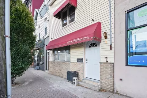 1909 Willow Ave, Weehawken, NJ 07086