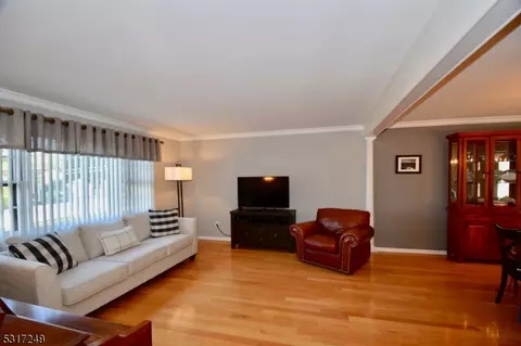 700 S Springfield Ave, Springfield, NJ 07081 photo 12