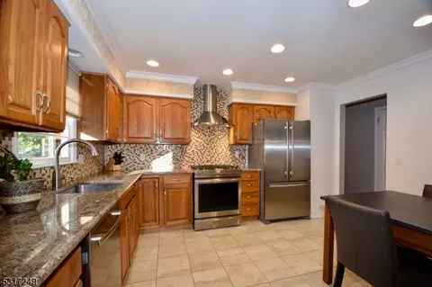 700 S Springfield Ave, Springfield, NJ 07081 photo 2