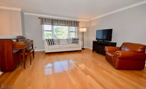 700 S Springfield Ave, Springfield, NJ 07081 photo 5