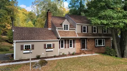 9 Whippoorwill Ln, Sparta, NJ 07871