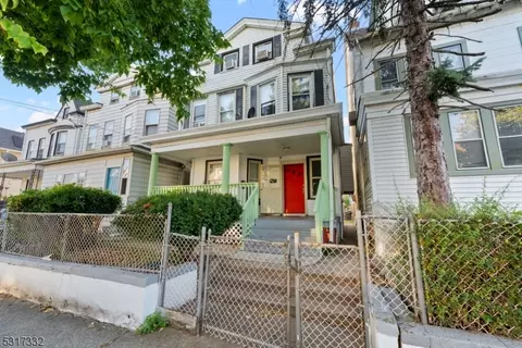 712 E 27th St, Paterson, NJ 07504