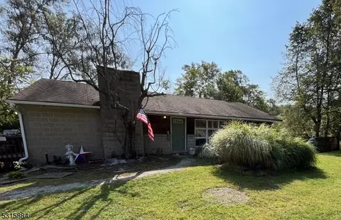100 Gemmer Rd, Wantage, NJ 07461