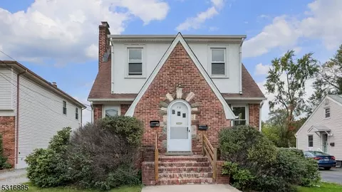 20 Aubrey St #2, Summit, NJ 07901