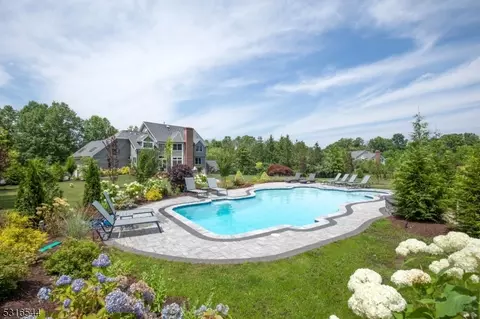 321 Somerville Rd, Bernards, NJ 07920