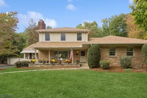31 Porter Pl, New Providence, NJ 07974