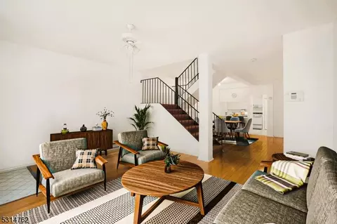 111 Mulberry St #THB, Newark, NJ 07102