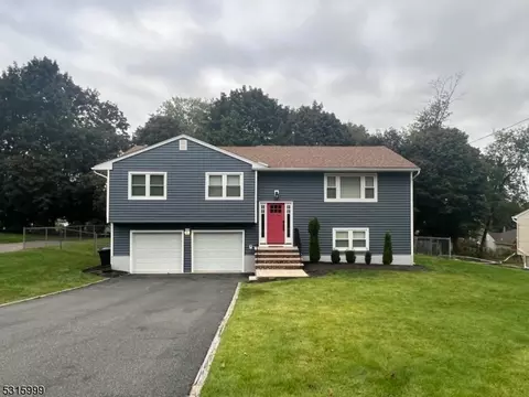 59 Hilltop Dr, Randolph, NJ 07869