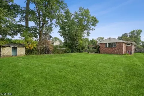 79 Evergreen Ave, Springfield, NJ 07081 photo 22