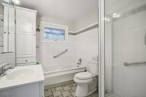 79 Evergreen Ave, Springfield, NJ 07081 photo 18