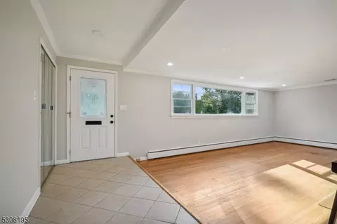 79 Evergreen Ave, Springfield, NJ 07081 photo 2