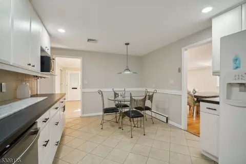 79 Evergreen Ave, Springfield, NJ 07081 photo 12