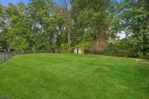 79 Evergreen Ave, Springfield, NJ 07081 photo 21