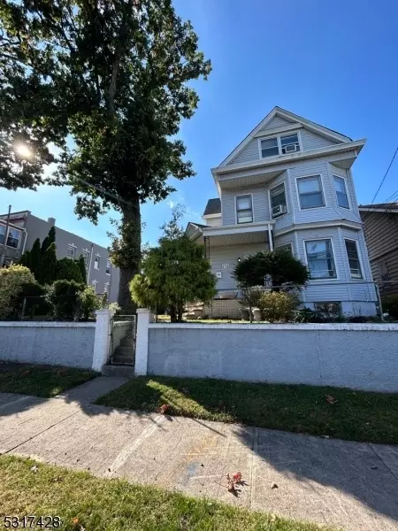 212 Madison Ave, Paterson, NJ 07524