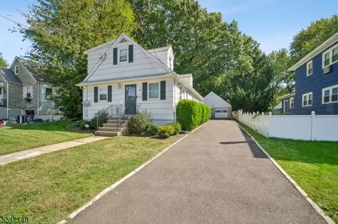 19 Cook Rd, Bloomfield, NJ 07003