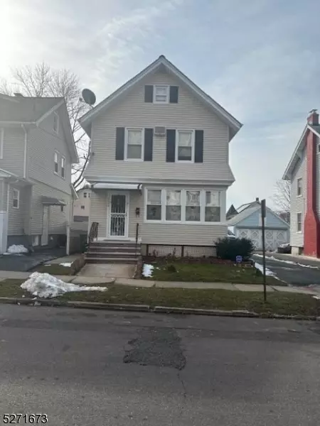 212 Thompson Ave, Roselle, NJ 07203