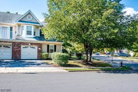 214 Amethyst Way, Franklin Park, NJ 08823