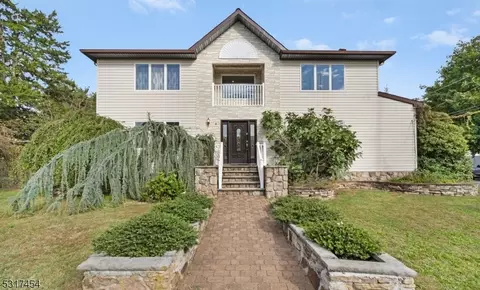 35 Kearney Ave, Hanover, NJ 07981