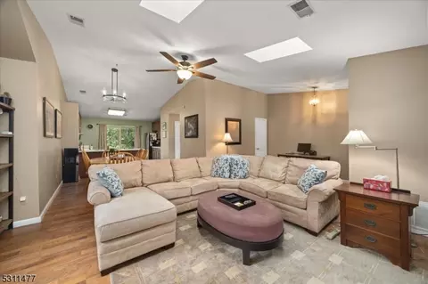116 Westchester Ter, Annandale, NJ 08801