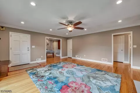 69 Wilson Ave, Wayne, NJ 07470 photo 8