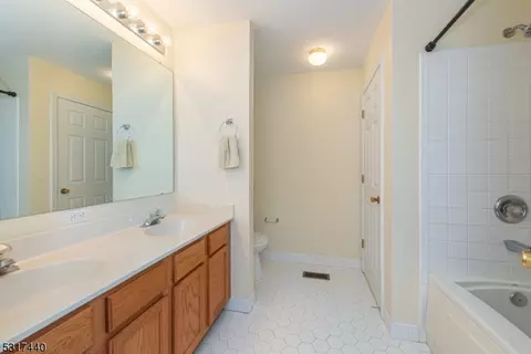 22 Carter Rd, Haskell, NJ 07420 photo 14