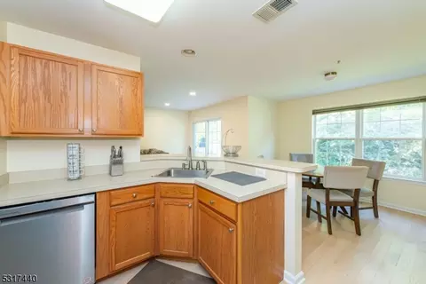 22 Carter Rd, Haskell, NJ 07420 photo 4