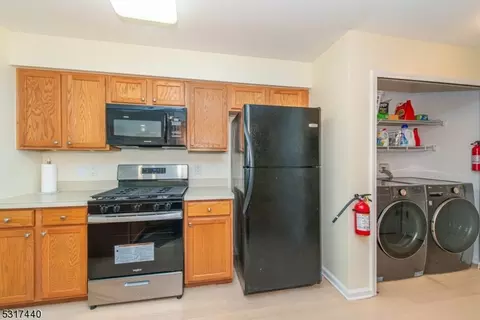 22 Carter Rd, Haskell, NJ 07420 photo 3