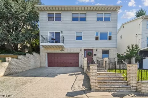 98 Park Pl, Kearny, NJ 07032