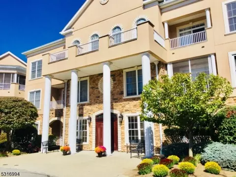 1210 Hamilton Dr #1210, Rockaway, NJ 07866