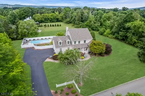 10 Ryerson Rd, Flemington, NJ 08822