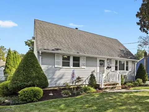 37 Post Ln, Riverdale, NJ 07457
